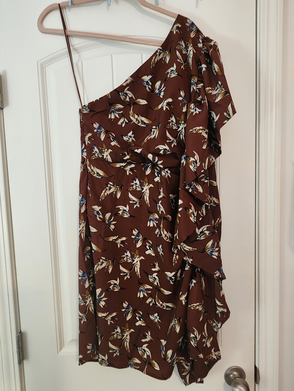 Soncy Brown Floral One Shoulder NWT Ruffled Ruched Side & Sleeve Sz 14/16